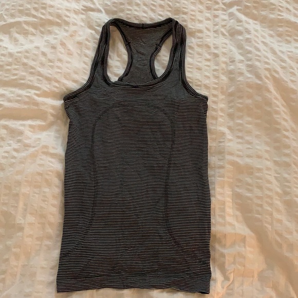 Striped Lululemon tank top - Picture 1 of 2